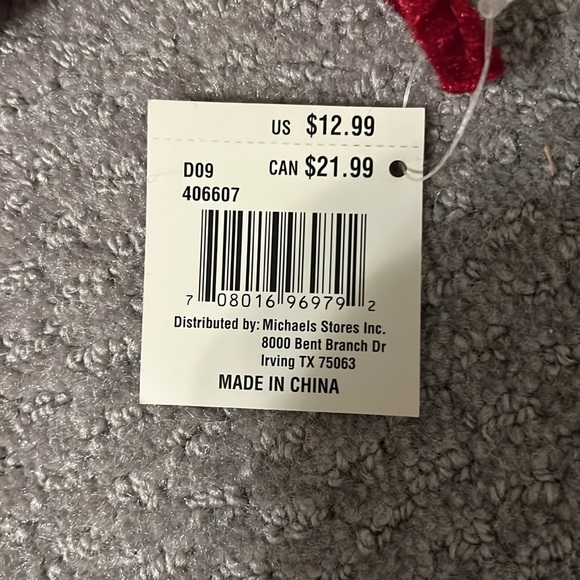 5 Christmas stockings Red crushed velour tops gold trim brocade - Picture 5 of 6